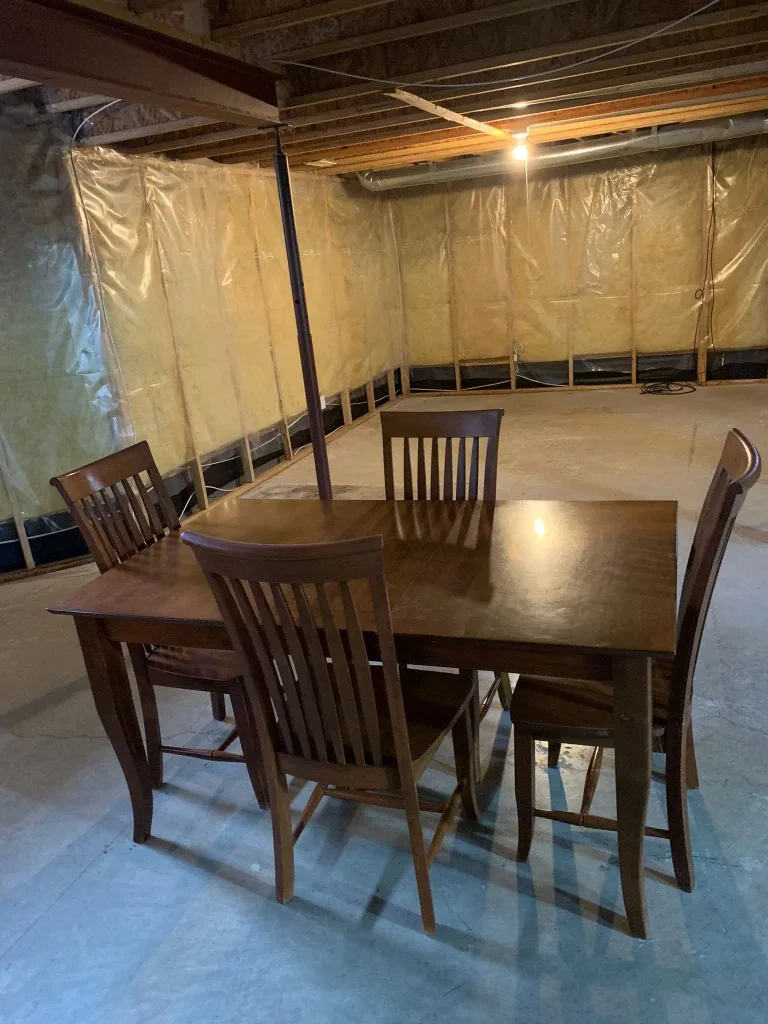 Dining Table and Chairs Set image indicator(4)