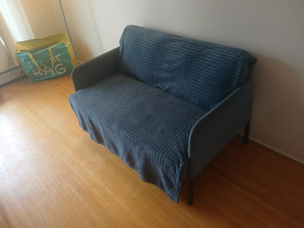 Sofa for 2 persons with maching cover - photo 2