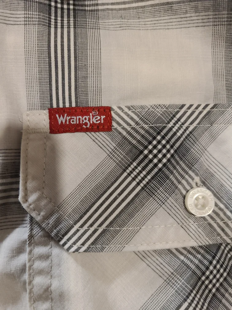 Wrangler Plaid Button-Up Shirt image indicator(2)
