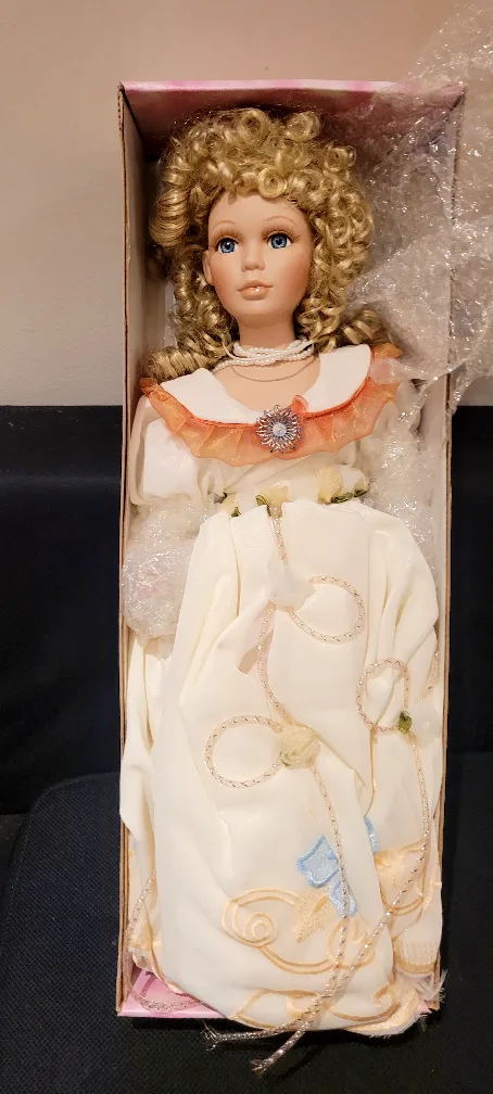 Porcelain Doll in Box image indicator(2)