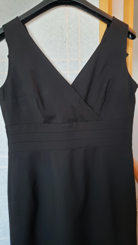 H&M dresses in 3 different colours - $5 each - photo 2