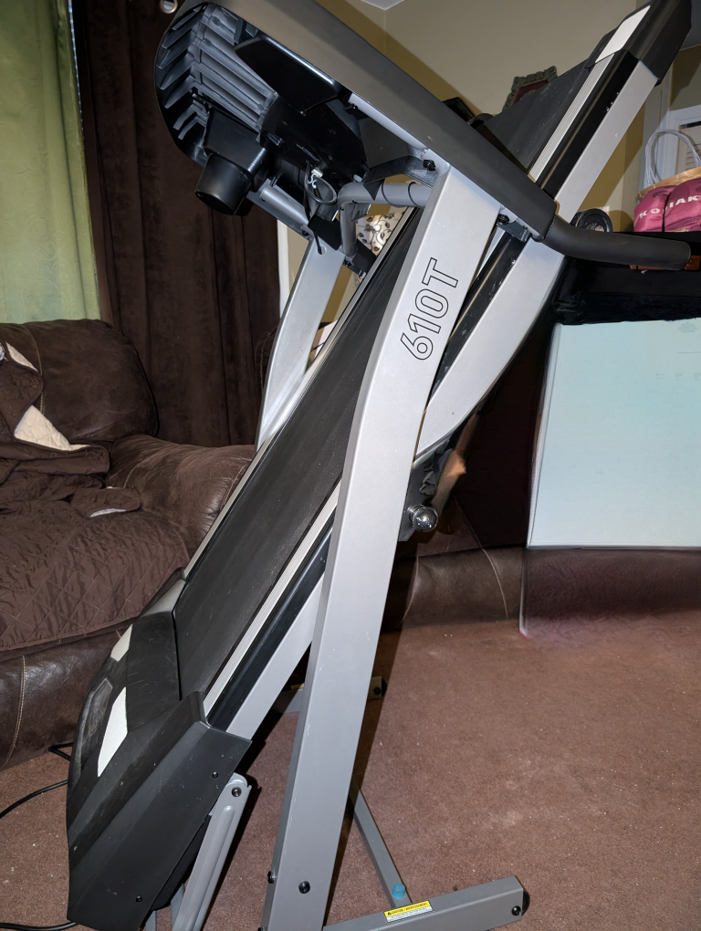 Tempo Fitness 610T Treadmill