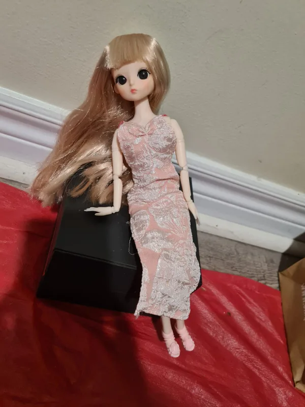 Articulated Doll with Strawberry Blonde Hair & inset glass eyes image indicator(5)