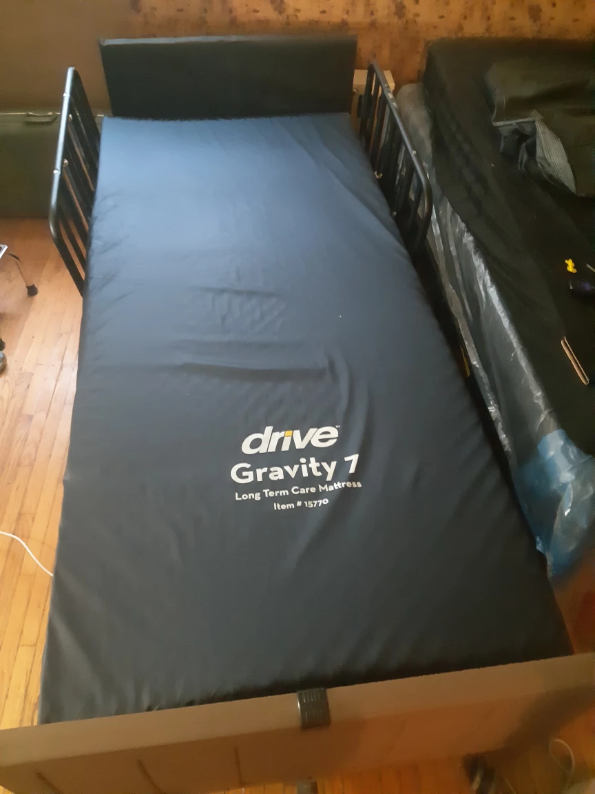 Drive Medical Gravity 7 Hospital Bed - photo 4