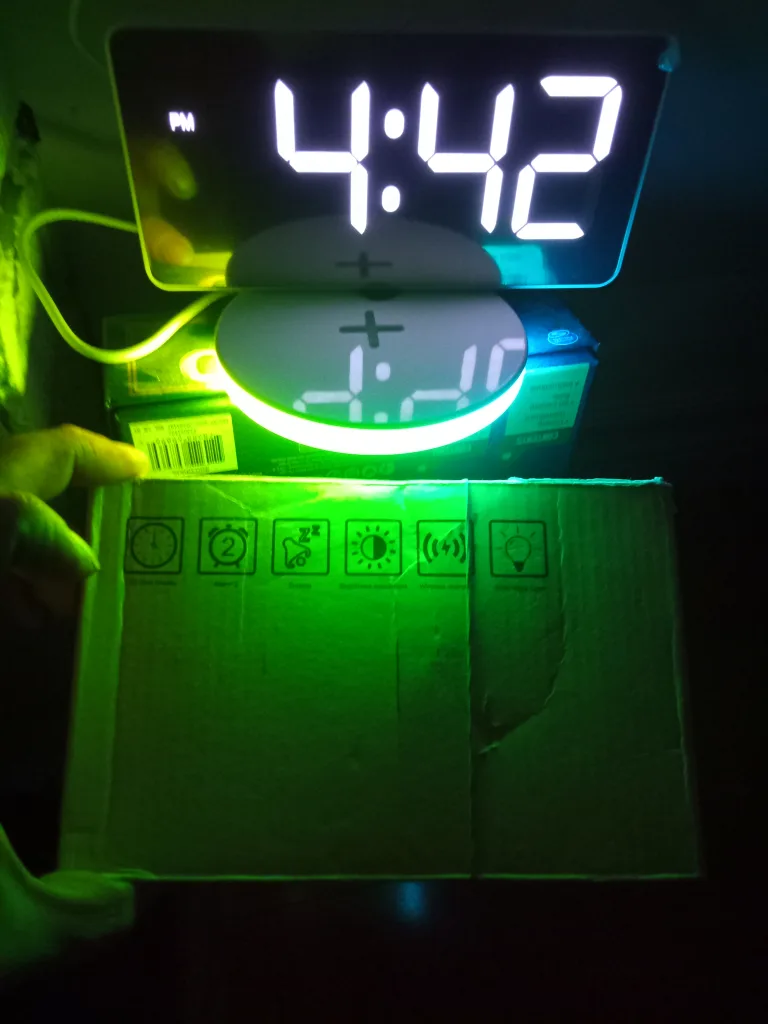 Wireless Charging Night Light Alarm Clock image indicator(4)