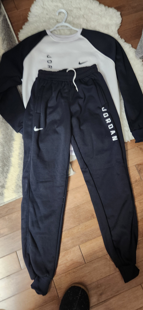 Nike Jordan Sweatsuit - photo 2