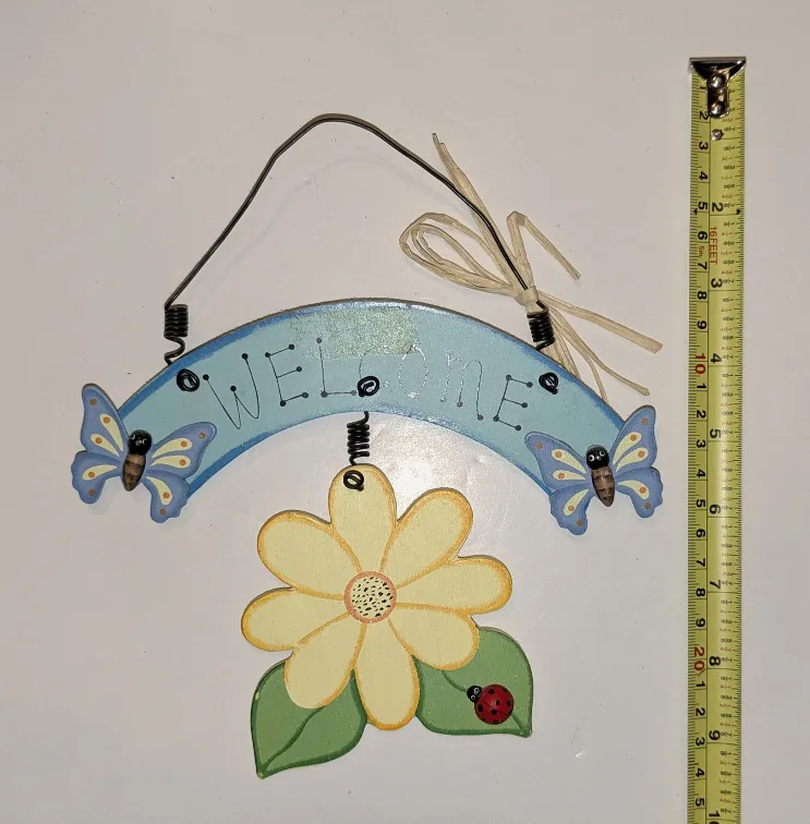 Welcome Sign with Butterflies and Flower image indicator(2)