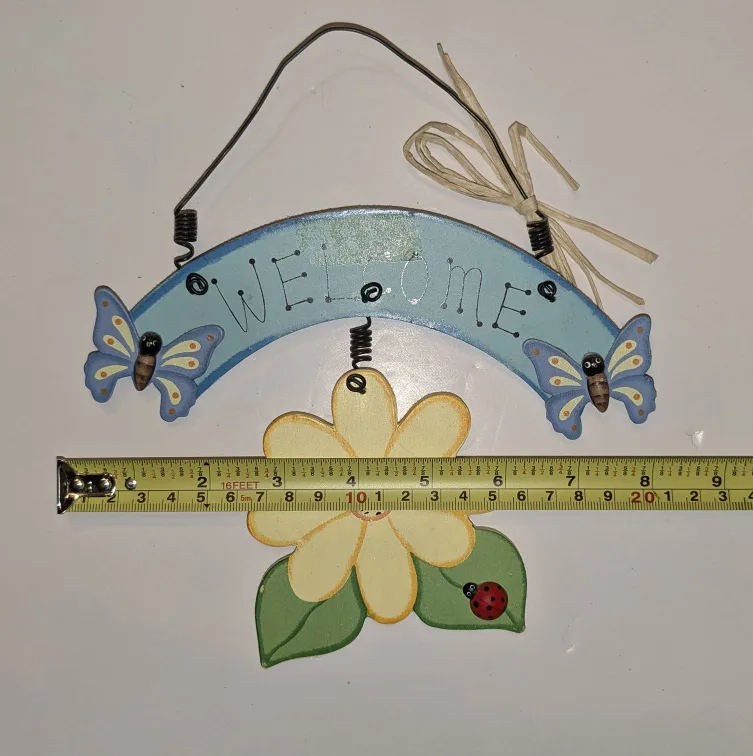 Welcome Sign with Butterflies and Flower image indicator(3)