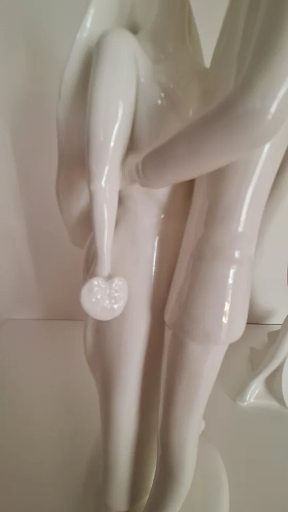 Royal Doulton Figurines - Images Figurines image indicator(8)