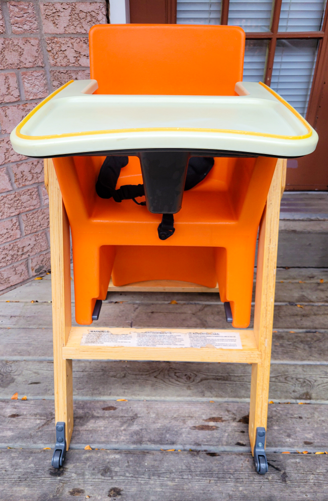 High Chair by Joovy HiLo
