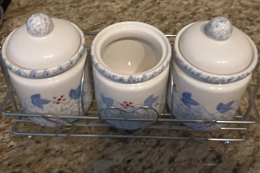 Ceramic Canister Set with Metal Stand image indicator(2)