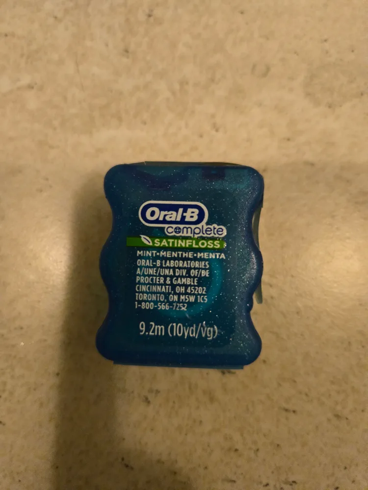 Oral-B Complete SatinFloss Mint-Menthe Dental Floss image indicator(2)