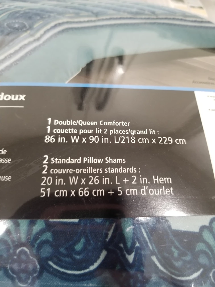 Blue Double/Queen reversible comforter - photo 3