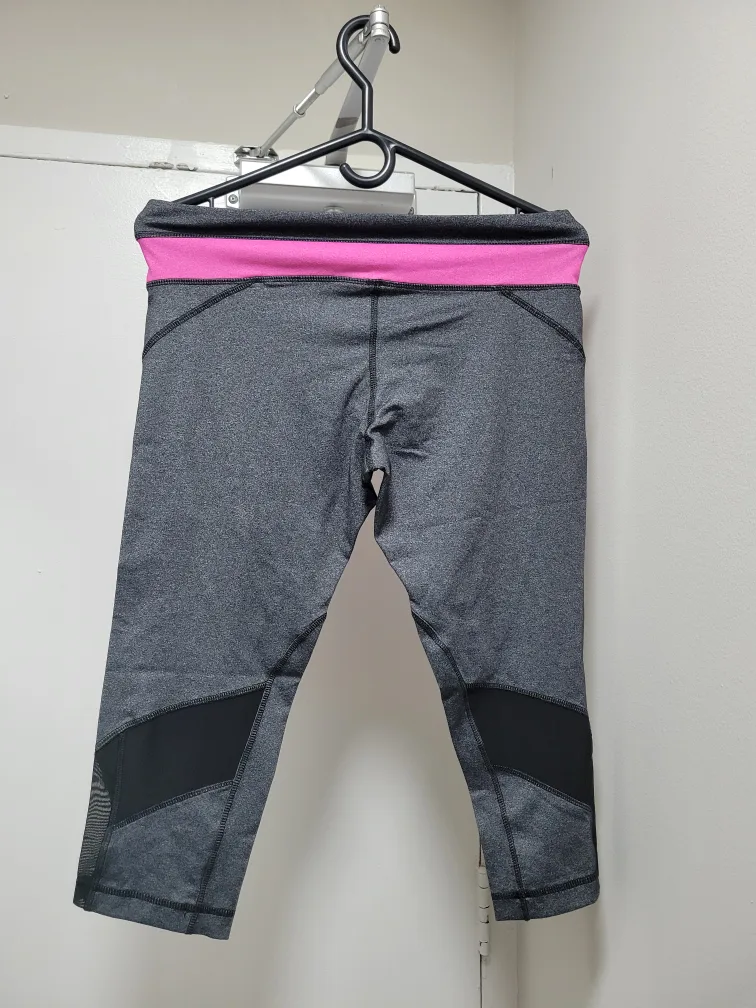 Women's Nike Running Capris image indicator(2)