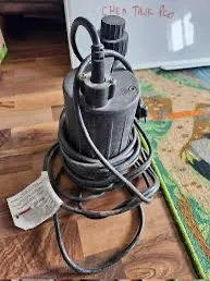 Submersible pump thumbnail