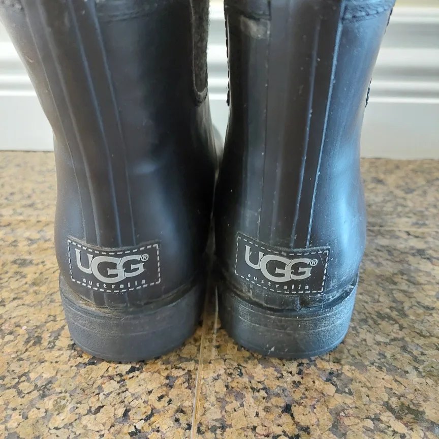UGG Reignfall Women's Rain Winter Boots Size 7 US image indicator(6)