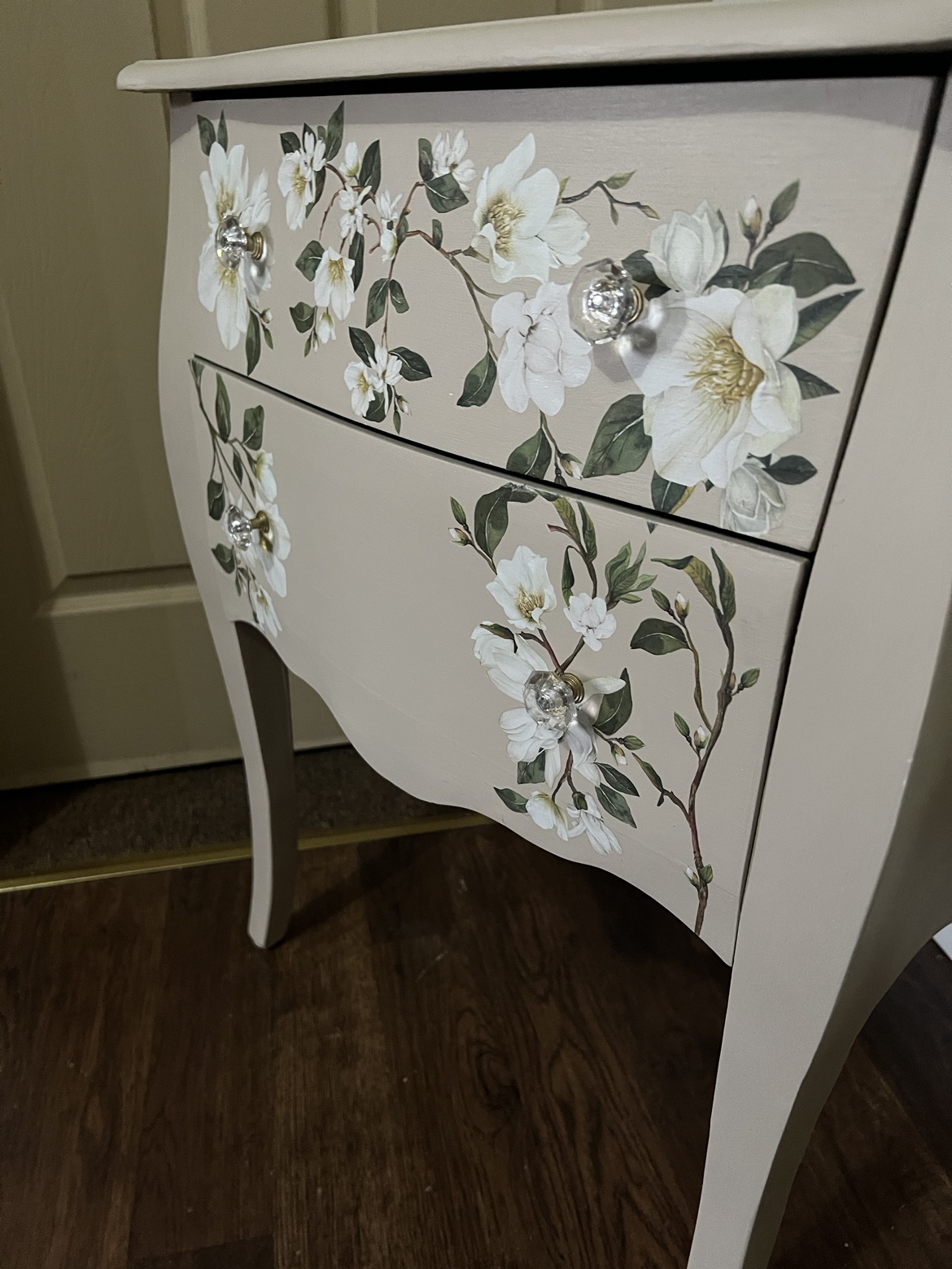 Beautiful Antique Dresser with Two Drawers - photo 2