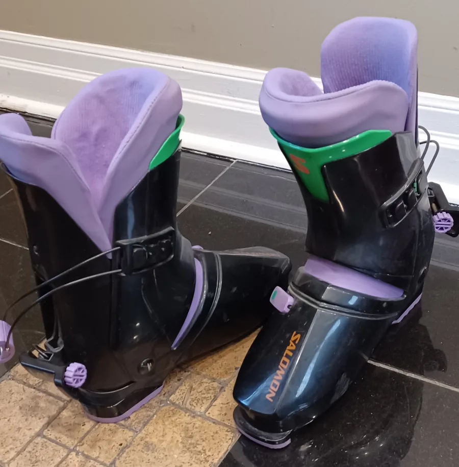 Salomon Ski Boots image indicator(4)