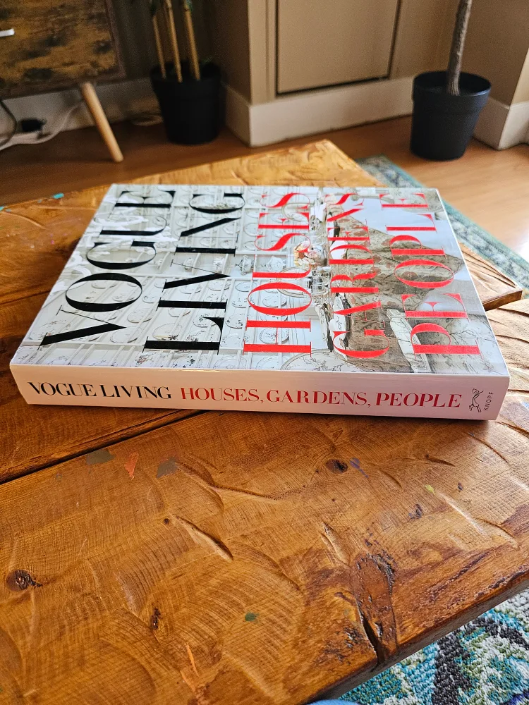 Vogue Living: Houses, Gardens, People image indicator(2)