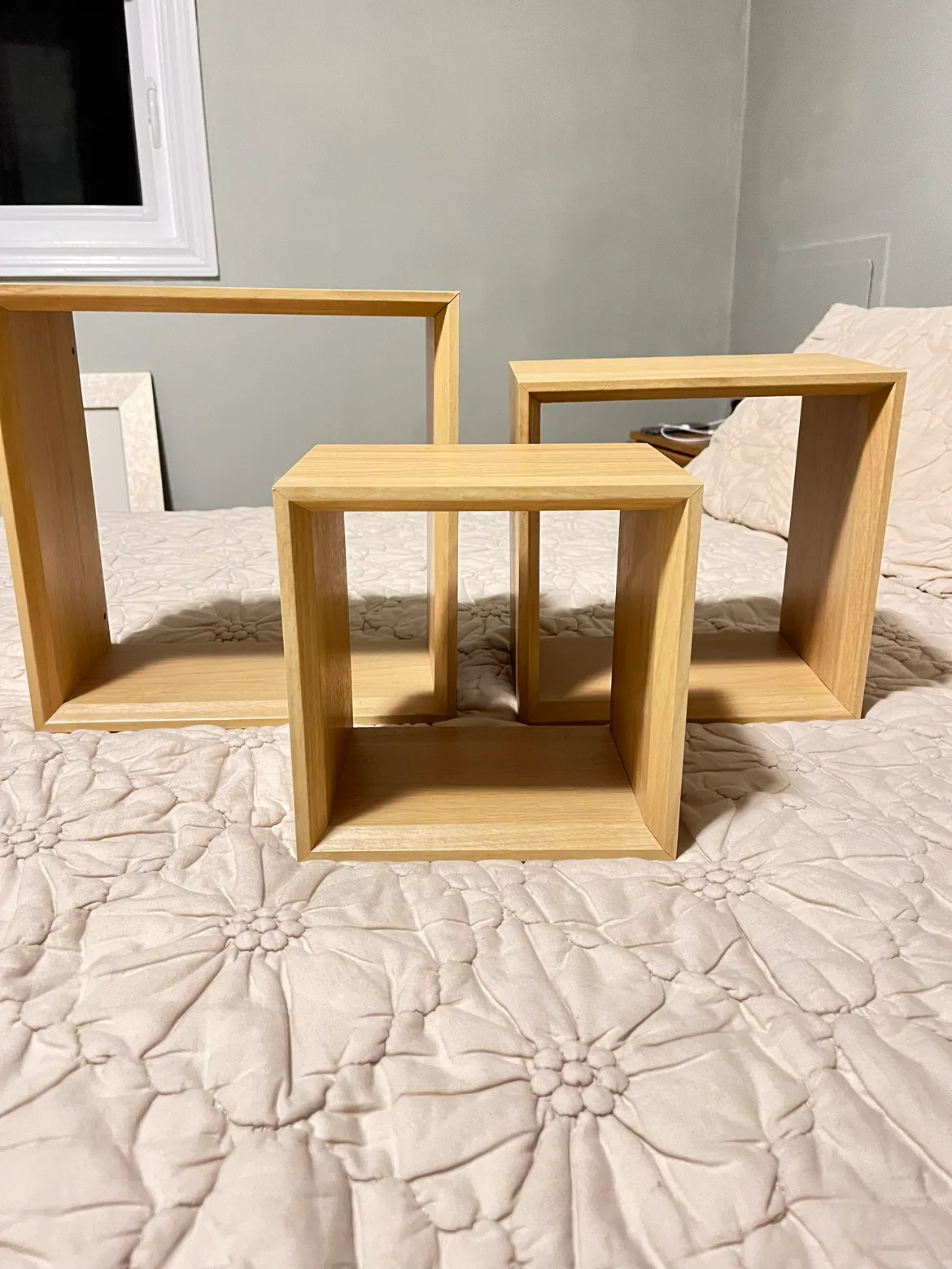 Shelves - Triple Cube Shelf kit (Rubbermaid) thumbnail