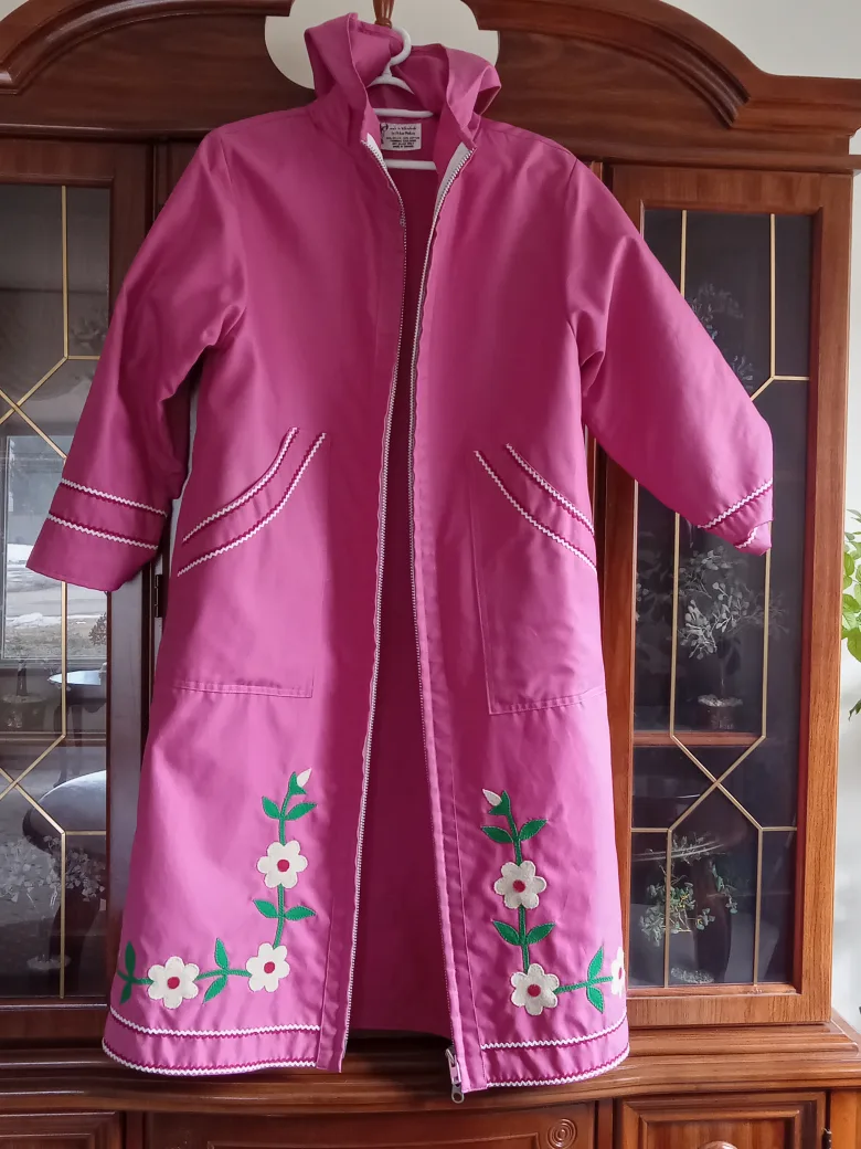 Yellowknife Parka with outer shell image indicator(5)