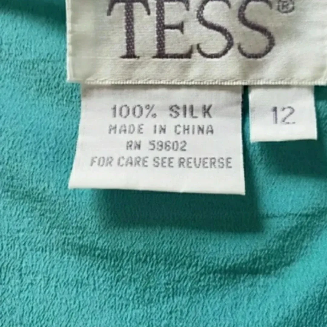 Vintage Size 12 Aqua Blue Silk Tank Top image indicator(2)