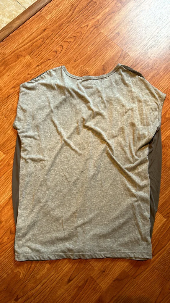 b + a b women T-shirt image indicator(2)