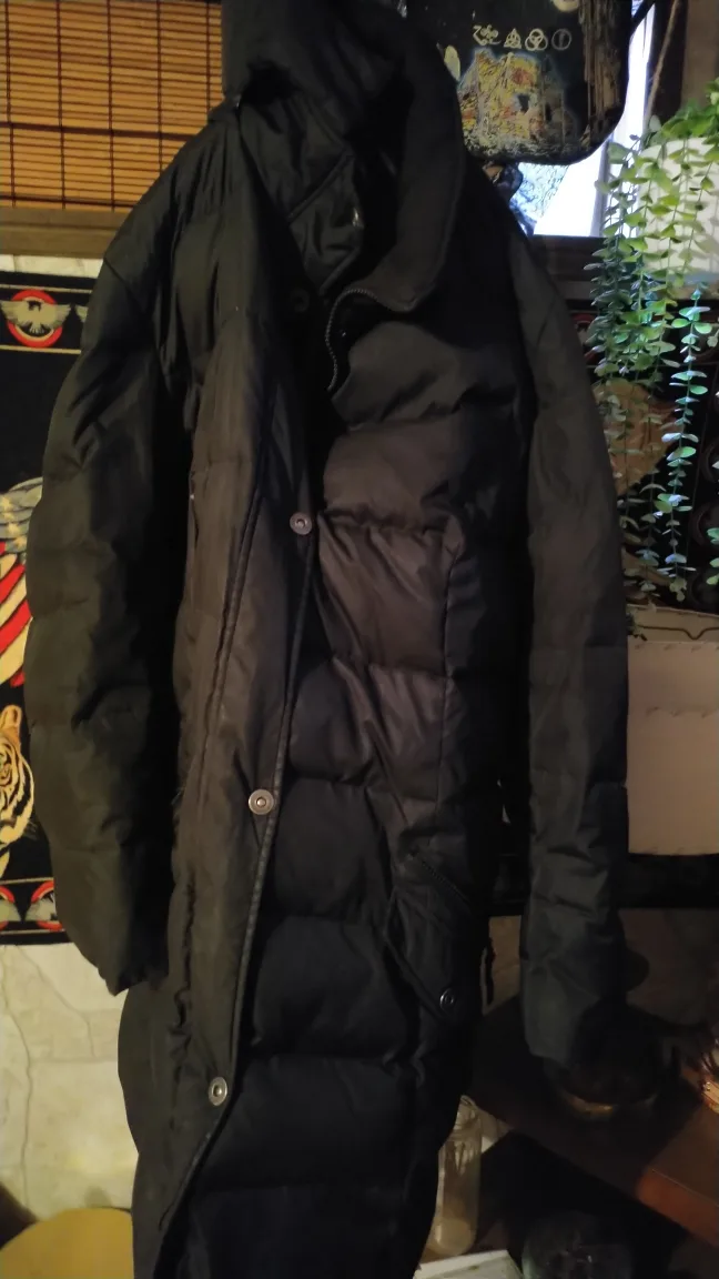 Women's Black Puffer Jacket image indicator(3)