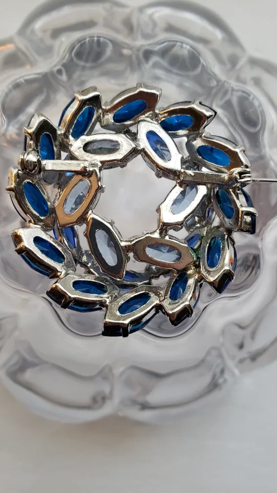 Blue Rhinestone Brooch image indicator(3)
