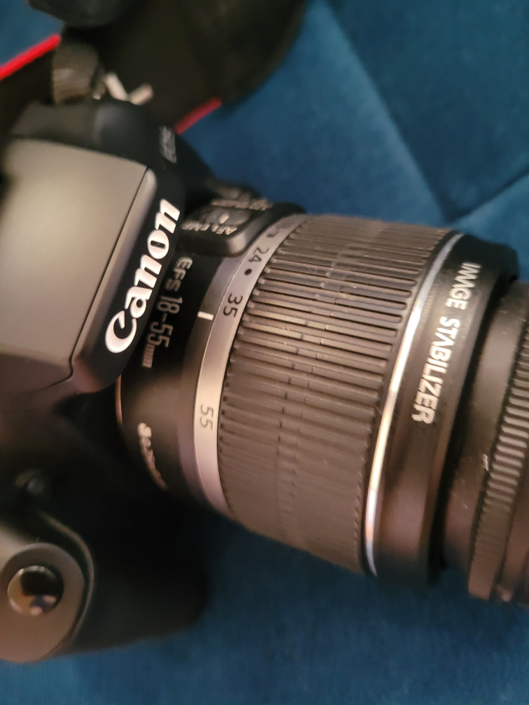 Canon EOS Rebel EFS 18-55mm - photo 4