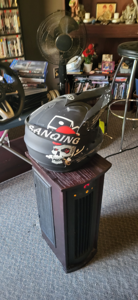 helmet - photo 2