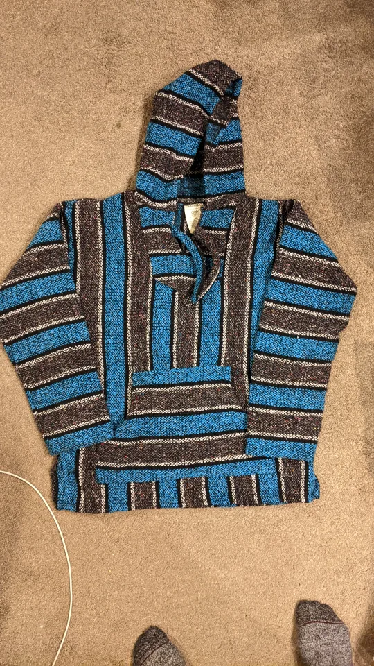 Authentic Mexican Sweater - M thumbnail