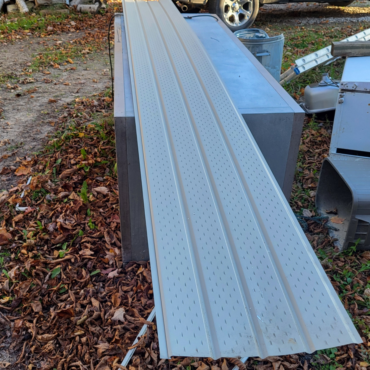 Aluminum 4 Panel Vented Beige Soffit 12 ft - photo 2