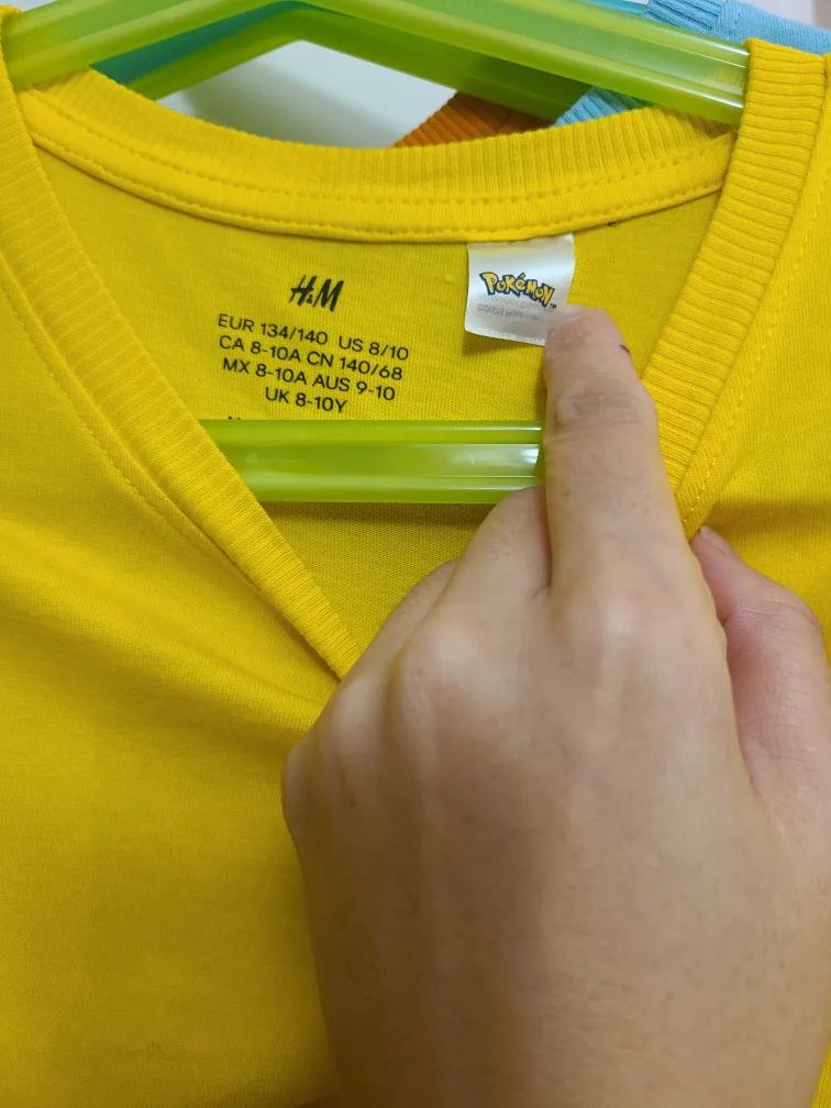 Pokemon Long Sleeve Shirts - Bulk Buy image indicator(6)