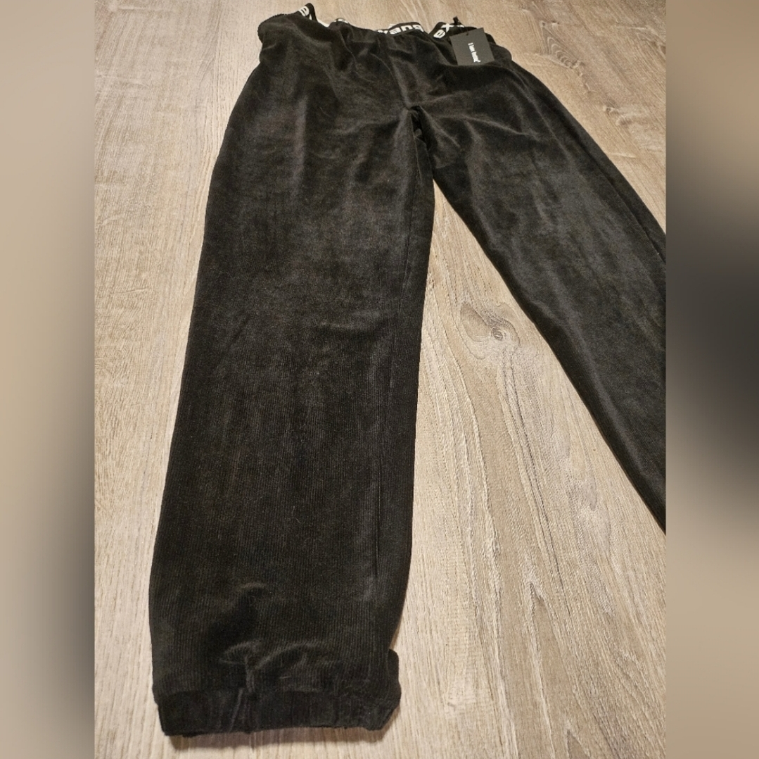 Alexander Wang Inspired Black Velvet Joggers #ThriftyPicks - photo 5