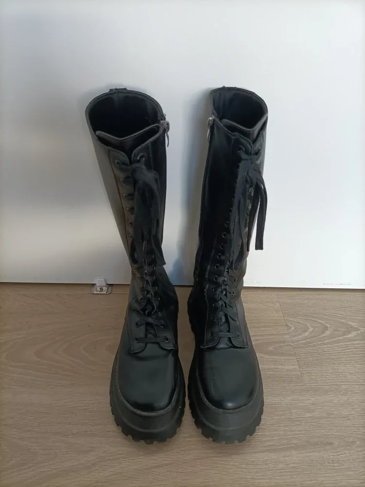 ‼️MOVING SALE - NEED GONE ASAP‼️Platform Combat Boots image indicator(3)