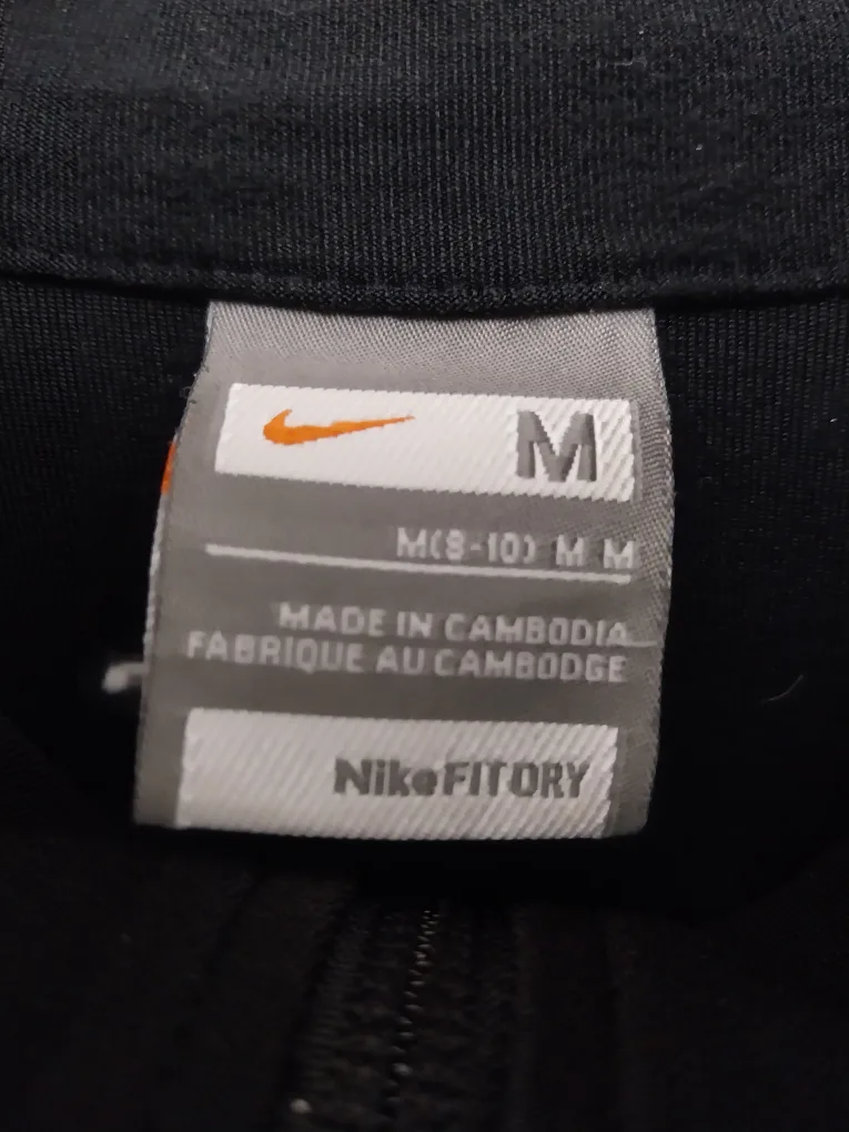 Nike Black Zip Up Jacket Size M image indicator(2)