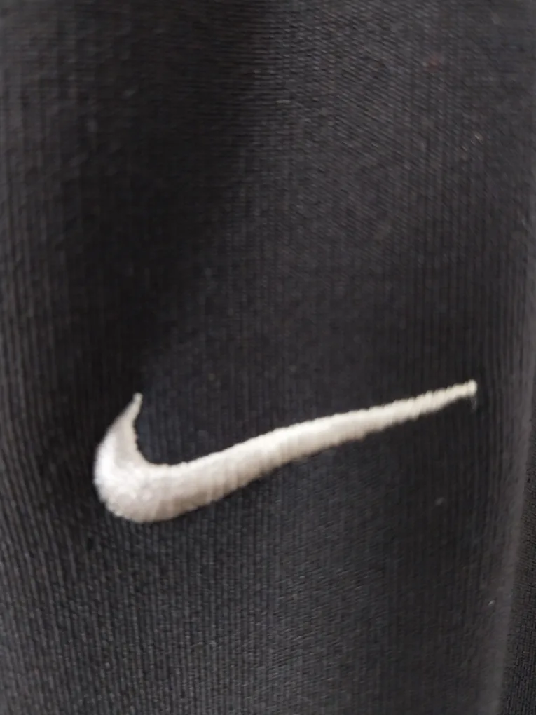 Nike Black Zip Up Jacket Size M image indicator(3)
