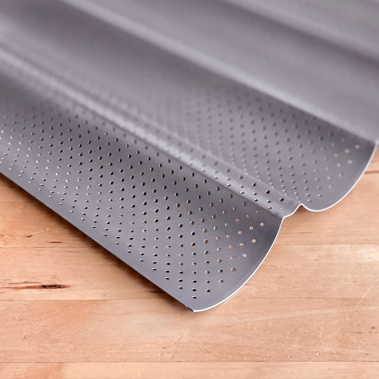 New Nonstick Baguette Sourdough Bread Roll Baking Tray Pan image indicator(3)