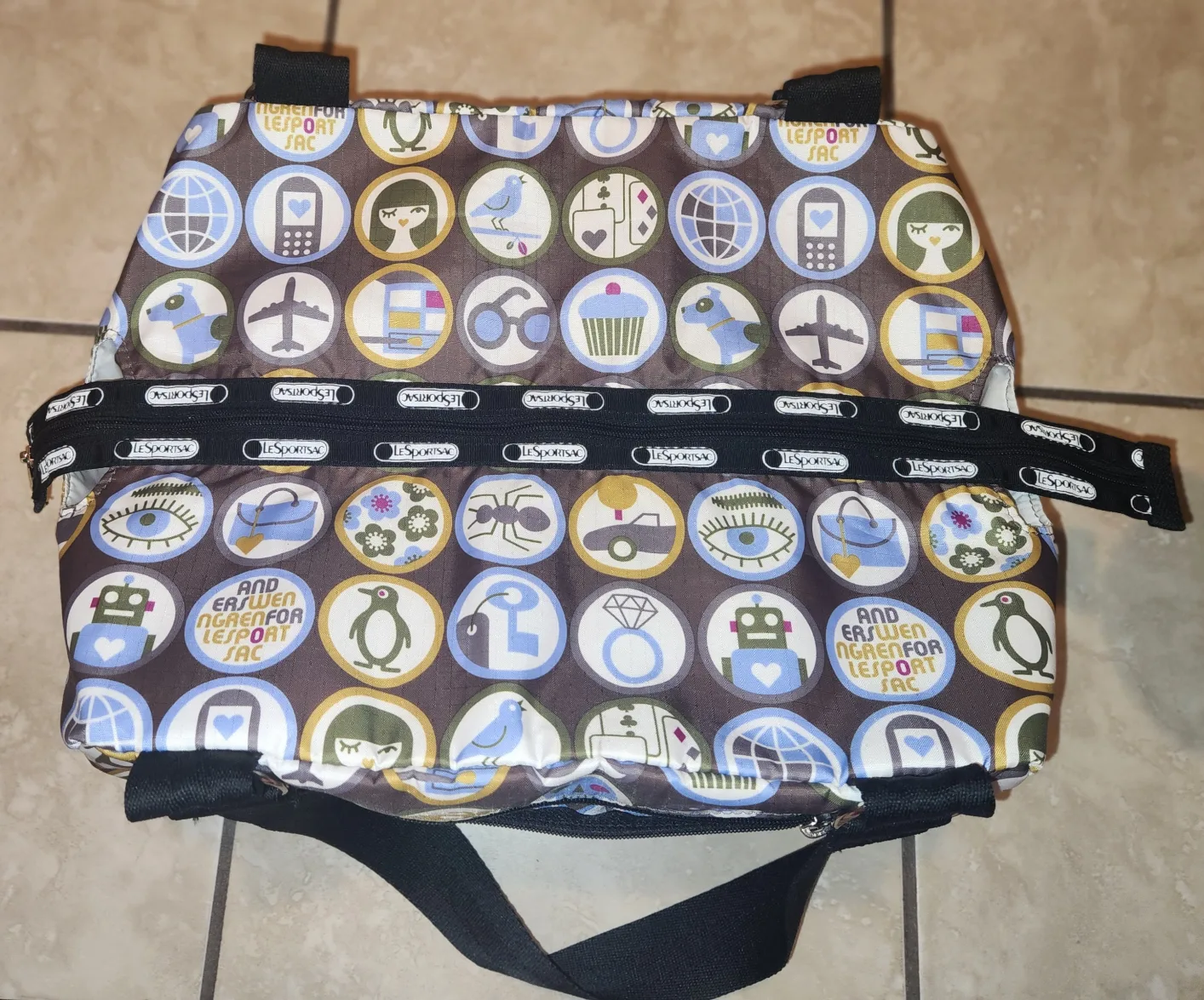 LeSportsac Small Travel Bag image indicator(7)