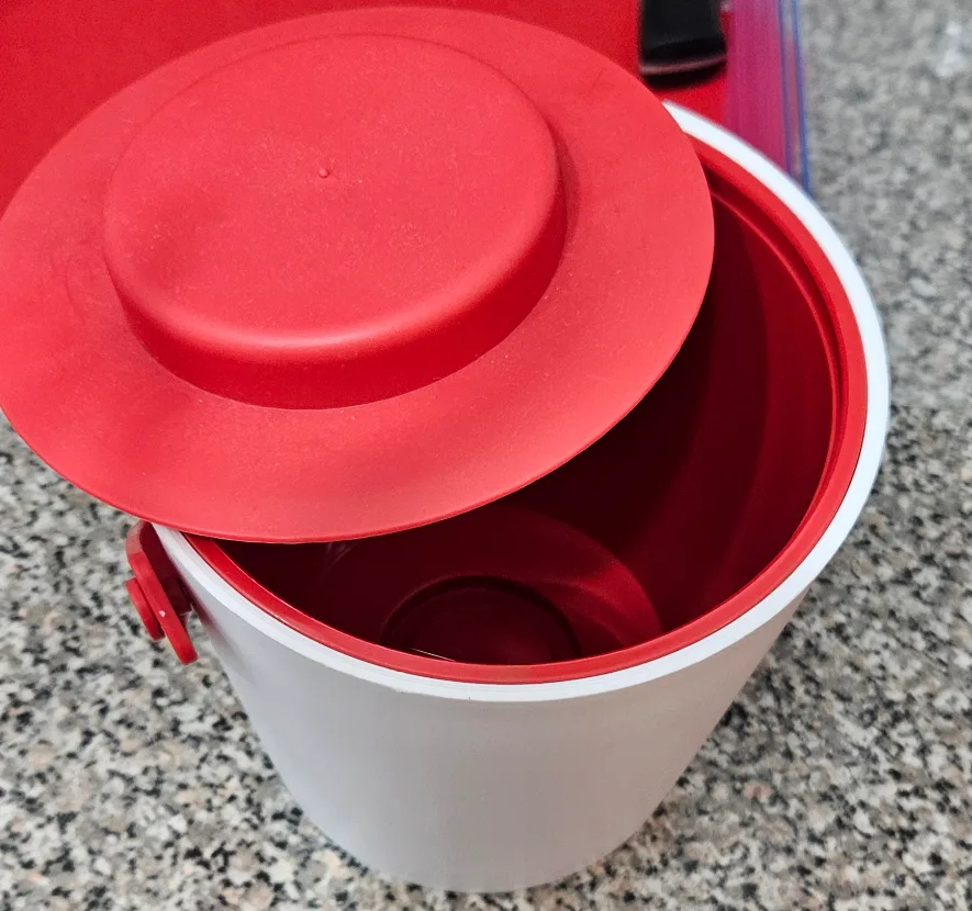 Red and White Cooler thumbnail