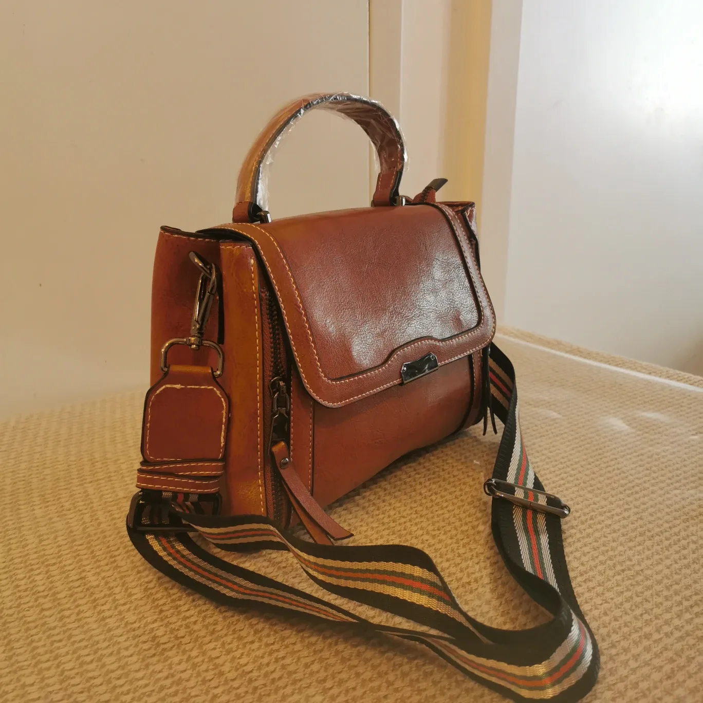 Brand New Brown Leather Shoulder Bag & Handbag image indicator(2)
