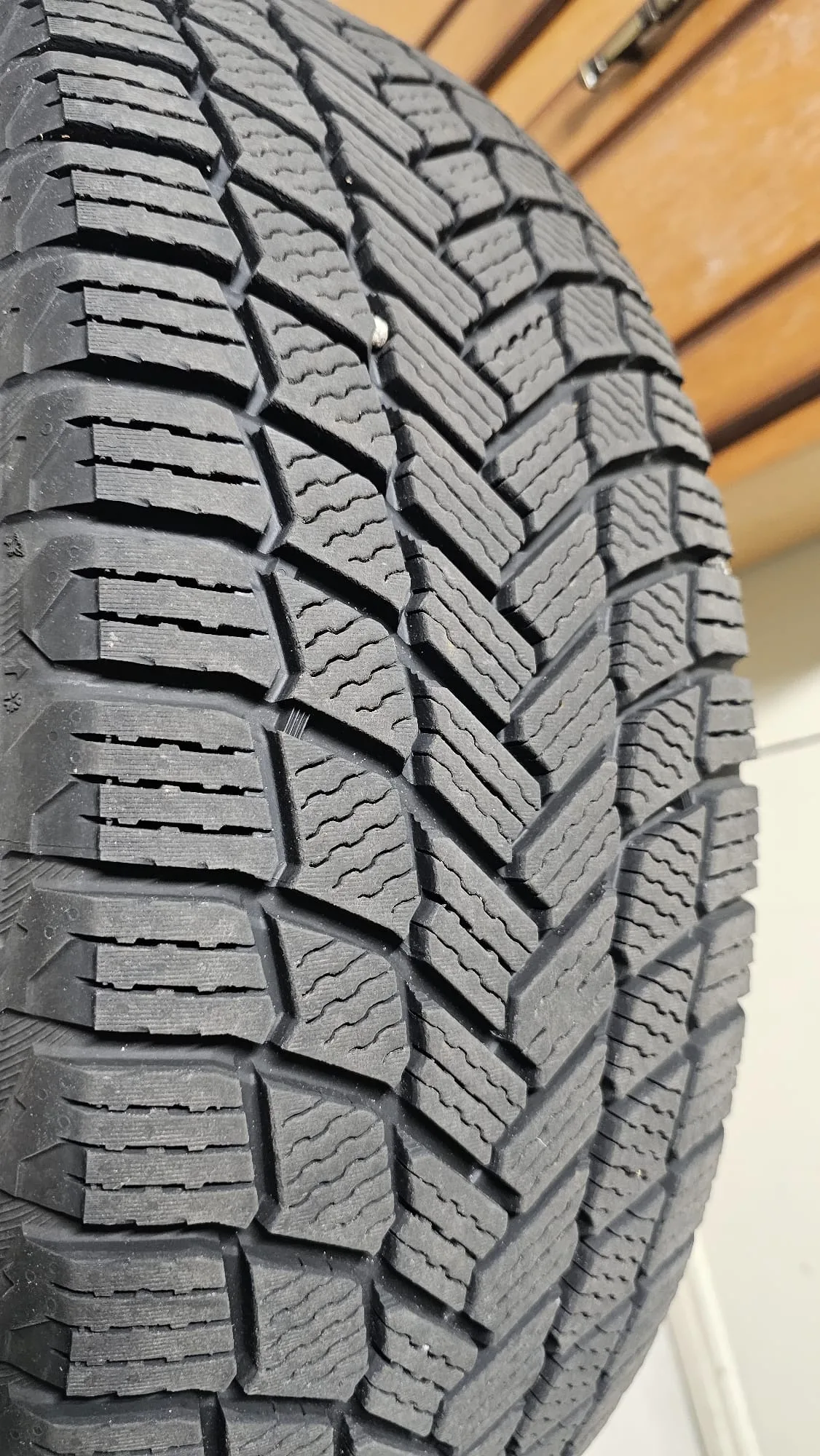 Michelin winter tyres for Tucson image indicator(3)