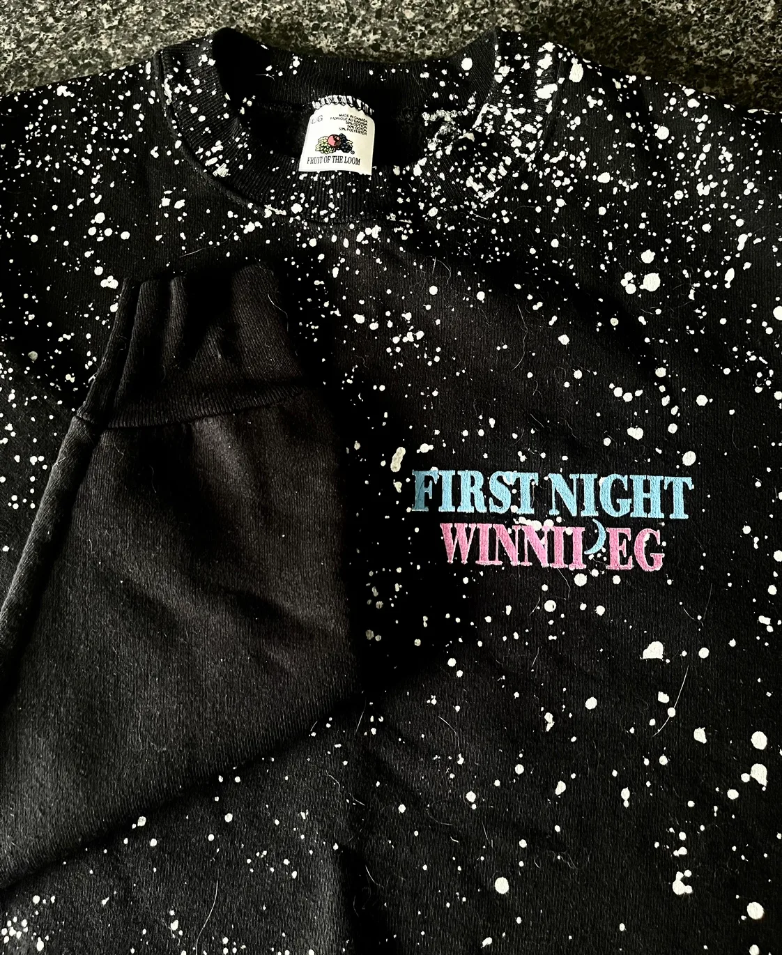First Night Winnipeg Sweat-Shirt $12 OBO image indicator(3)