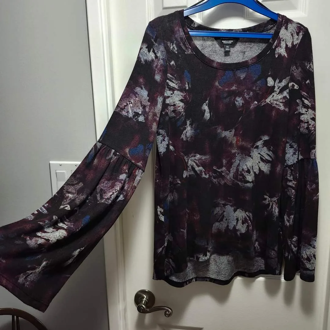 Two XS Brand New tops image indicator(2)