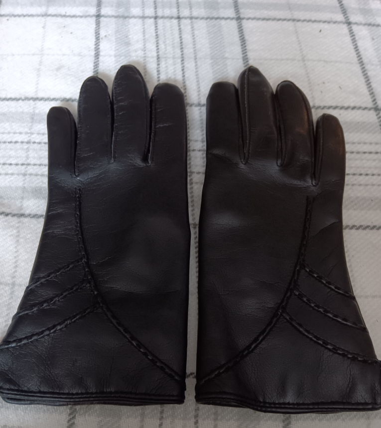 Black Leather Gloves with Fur Lining - photo 4