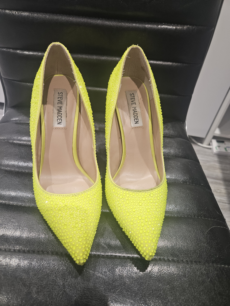 Steve Madden Yellow Rhinestone Heels - photo 4