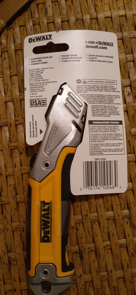 DEWALT Retractable Knife - photo 5