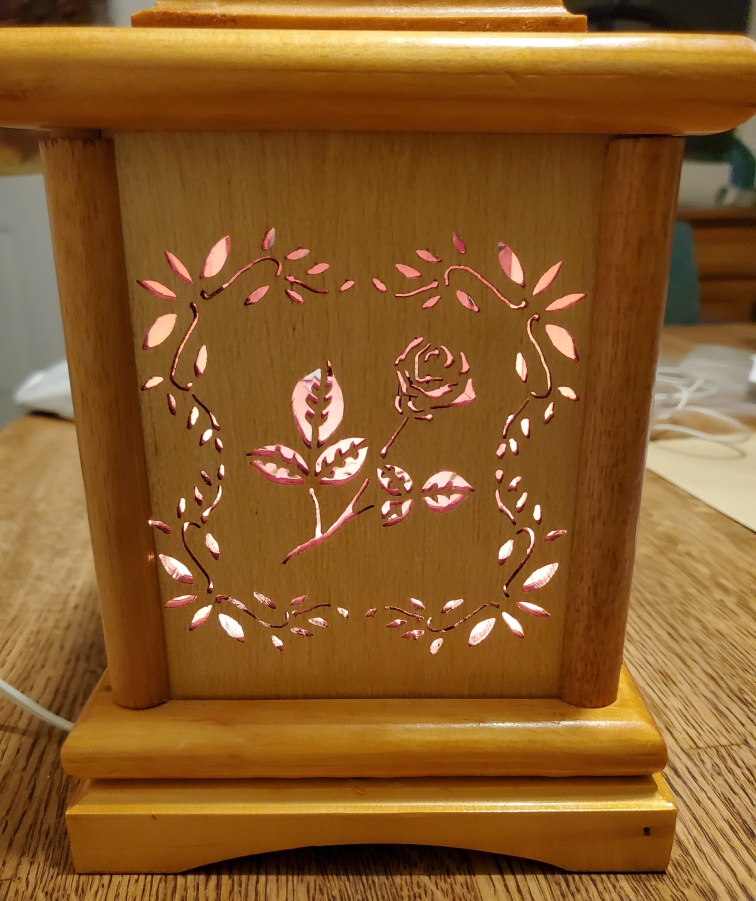 🥕  Wooden Light Up Box with Rose Design - photo 4