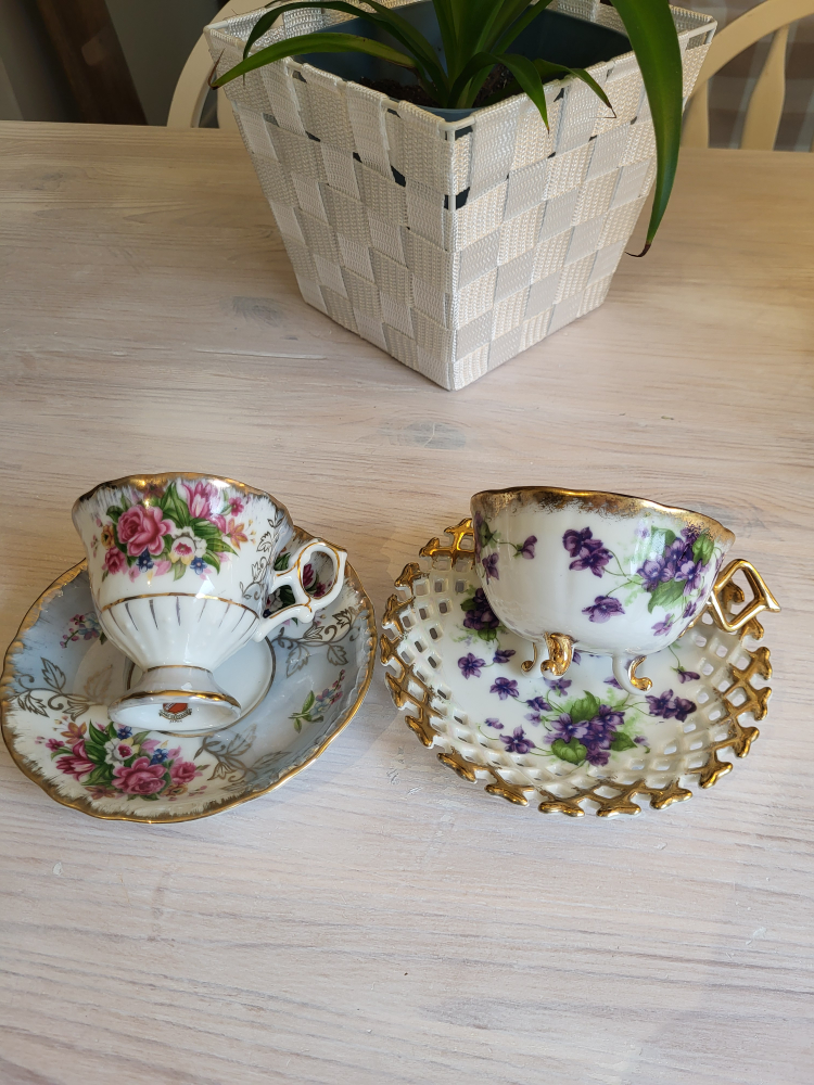 Shafford Vintage Teacup and Saucers - photo 3